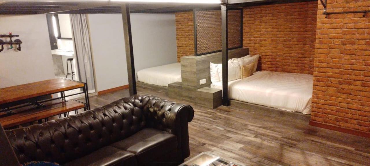 Iconic Suites & Pods Hotel Ipoh Extérieur photo